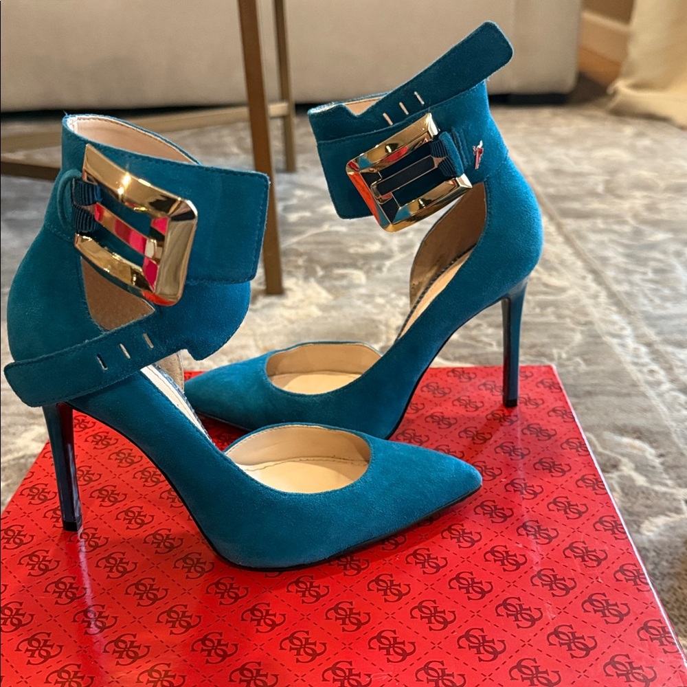 Guess heels - Picture 3 of 4